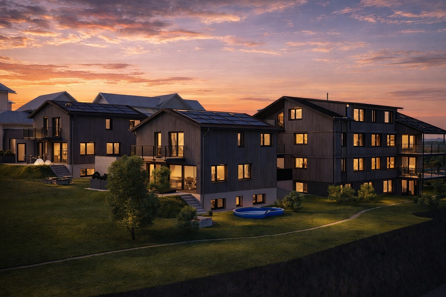 Modernes Haus mit Holzfassade in Sax in der Abenddämmerung